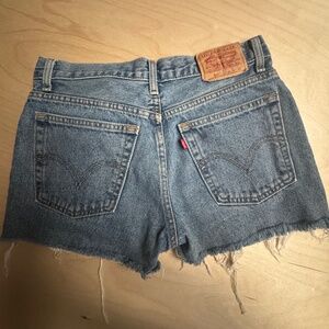 Vintage Levis 550 denim shorts